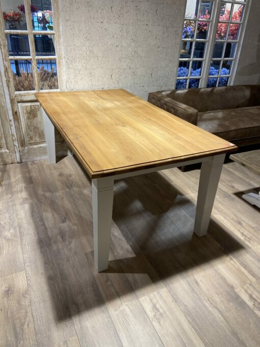 Eettafel 180x100 cm / Showroommodel