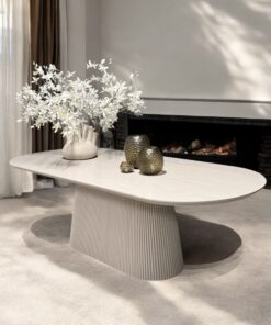 ovale-eettafel-tafel-hout-beige-eiken-hotelchic-hotel-chic