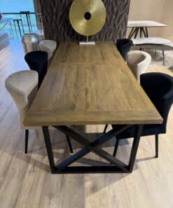 Eettafel Moreira 240x100x74 cm / Showroommodel