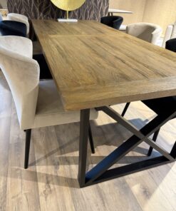 Alternative view of Eettafel Moreira 240x100x74 cm / Showroommodel