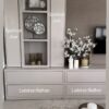wandmeubel-beige-eiken-ladekast-dubbelman-design-boven-leeuwen-meubels-interieur-maatwerk-voorraad