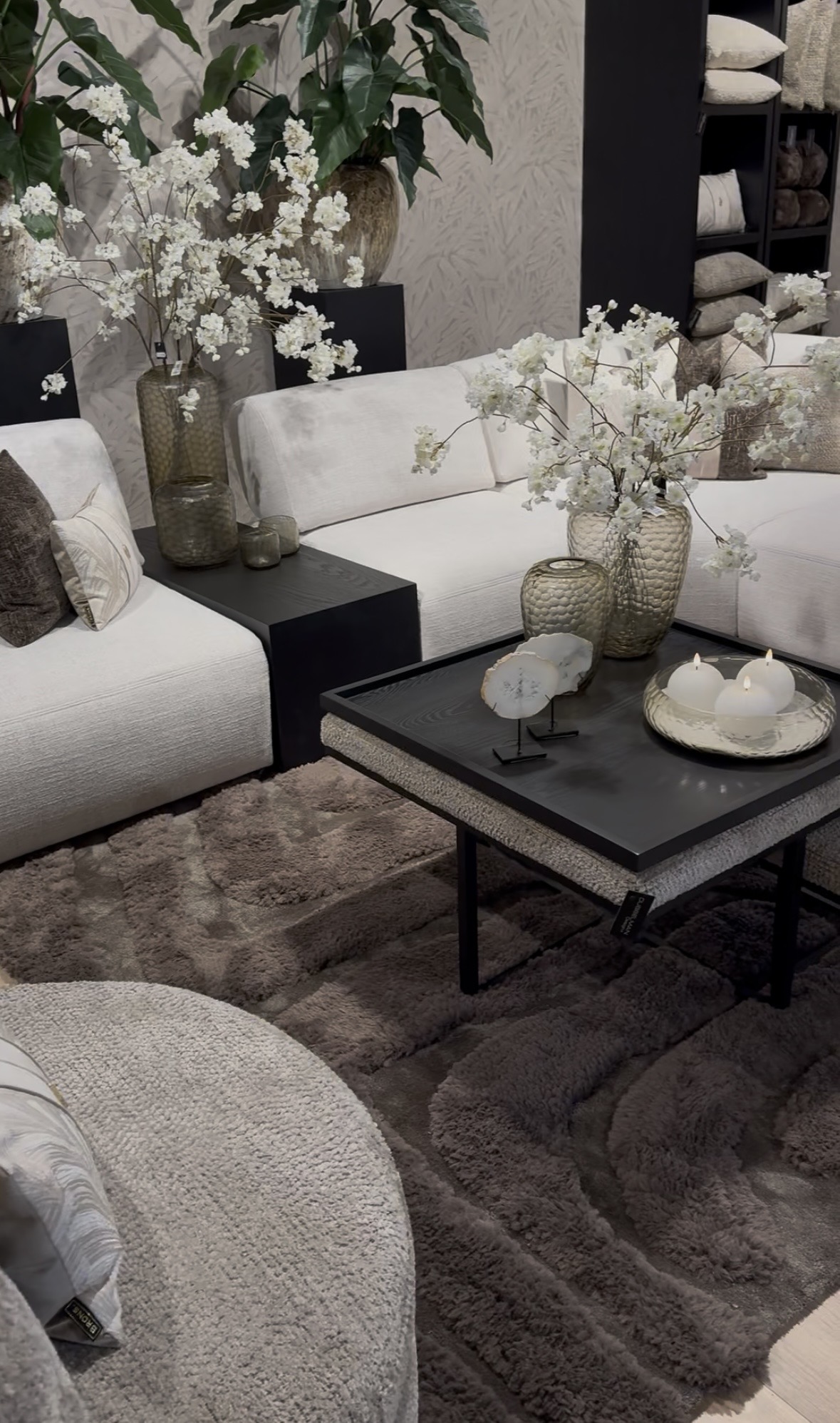 vloerkleed-cachet-bruin-showroommodel