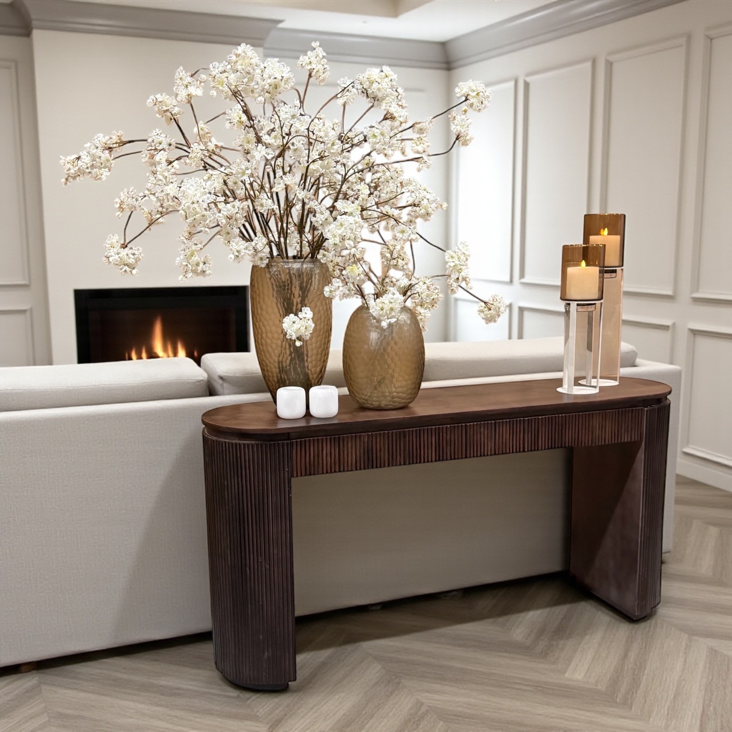 sidetable-anna-mango-bruin