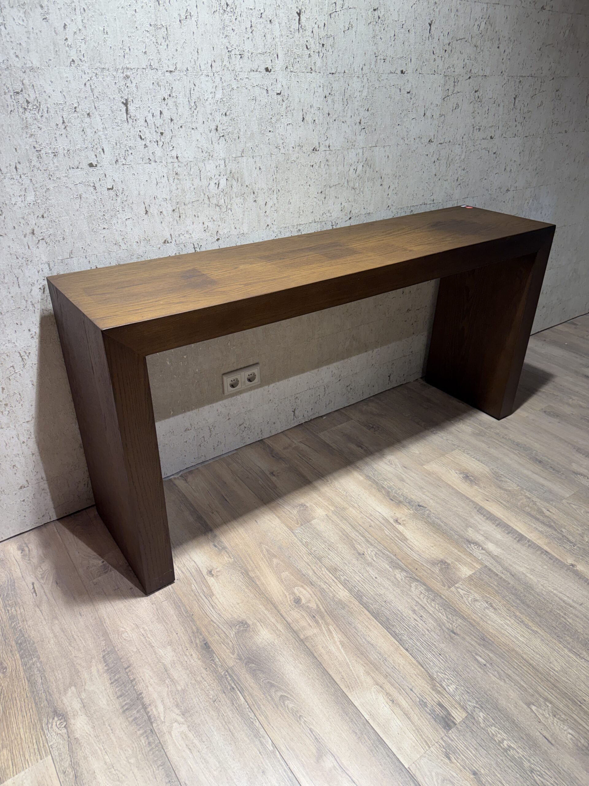 Sidetable Henderson bruin eiken 160 cm / Showroommodel / Magazijn leegverkoop