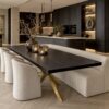 Zwart eiken eettafel met gouden matrixpoot – Dubbelman Design