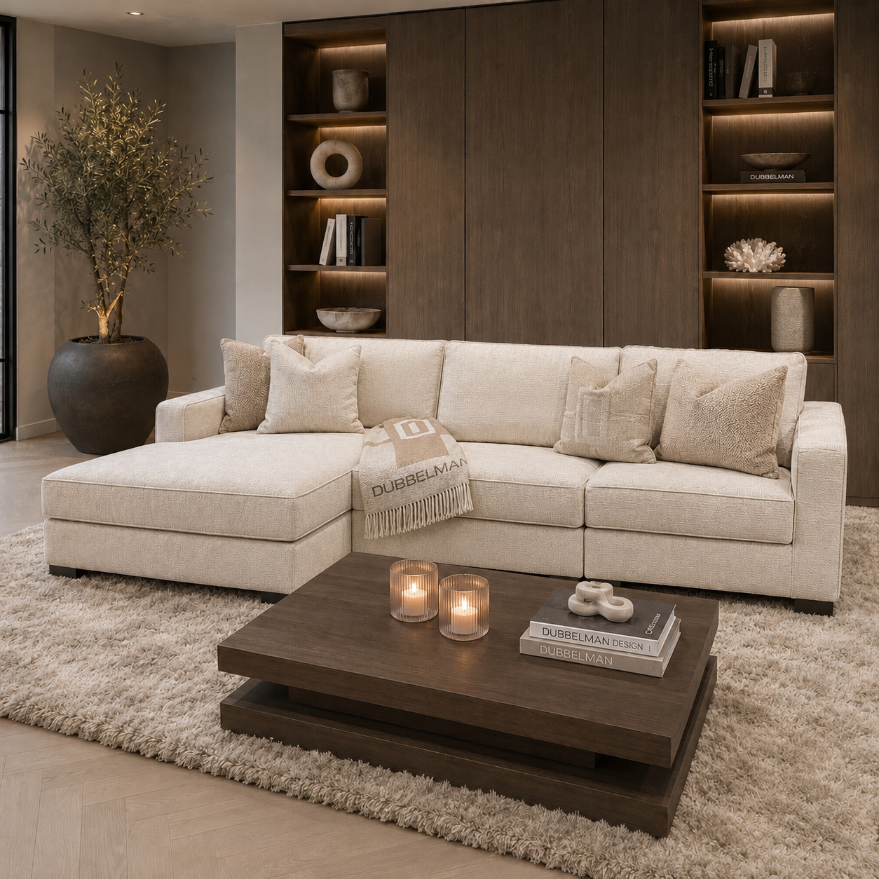 Luxe maatwerk bank Lavie van Dubbelman Design in hoogwaardige meubelstof