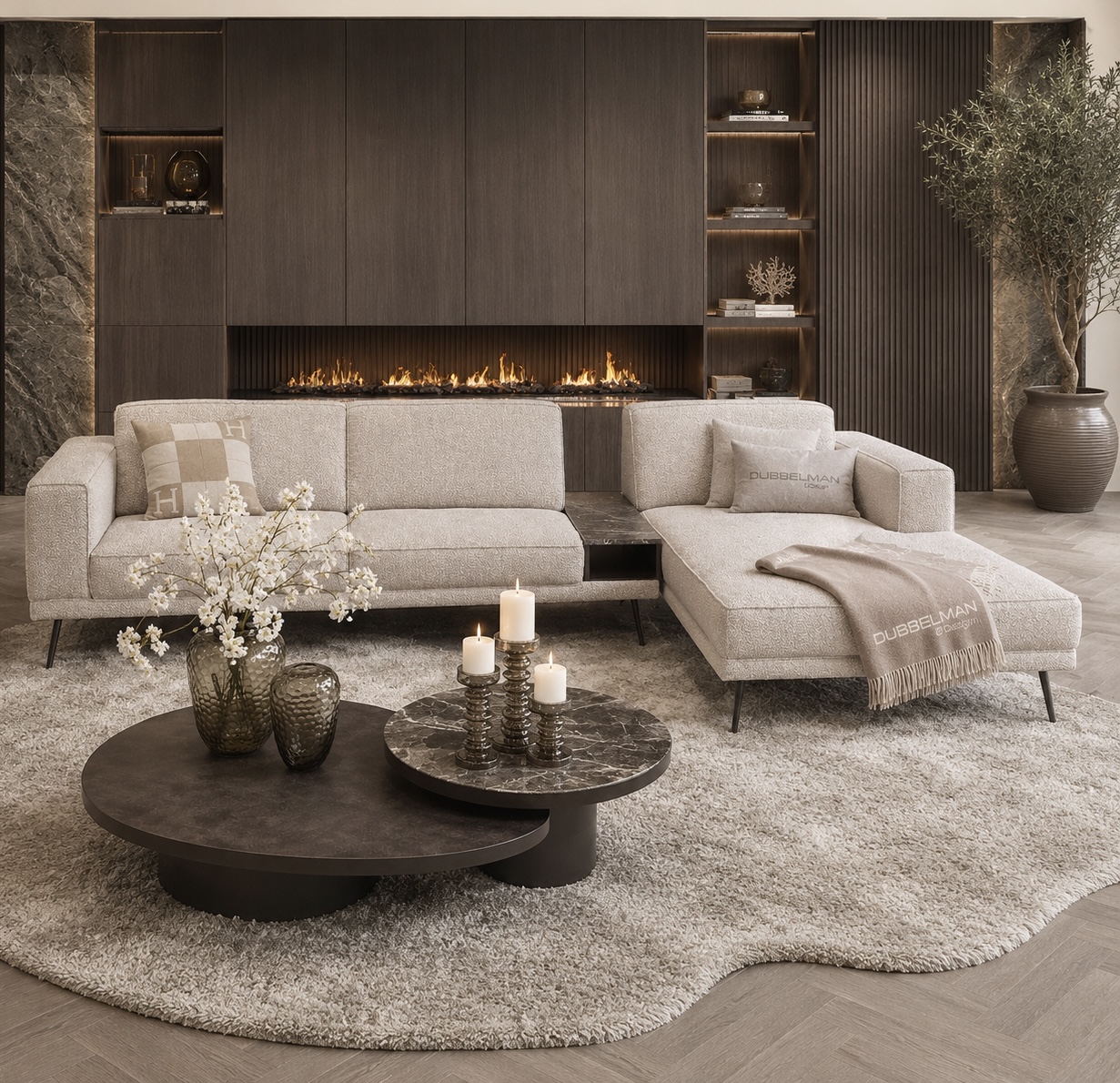 Moderne designbank Senna met vaste kussens en slanke pootje van Dubbelman Design