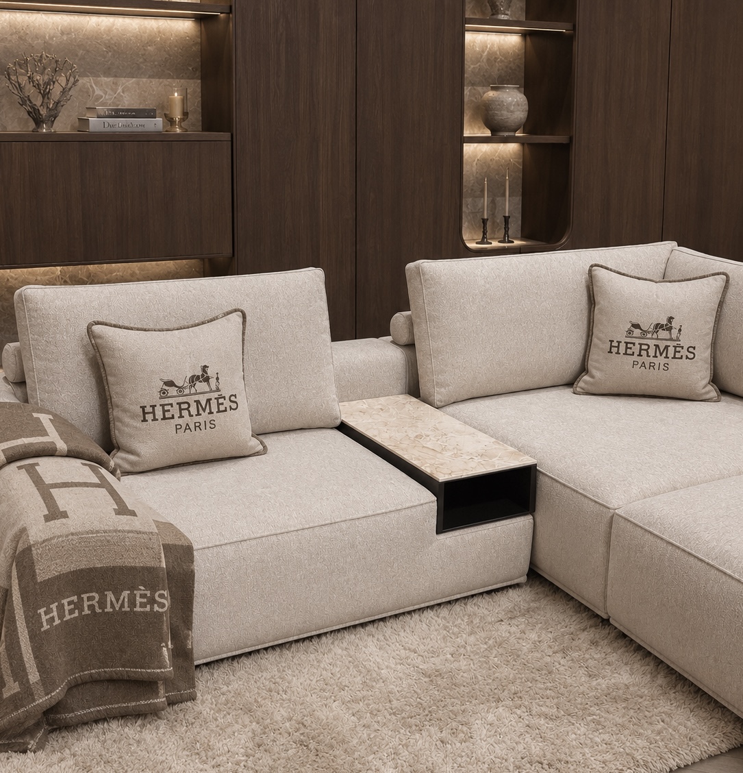 Luxe maatwerk elementen bank Carón met curve en met geïntegreerde tafel, Dubbelman Design hotel chique interieur