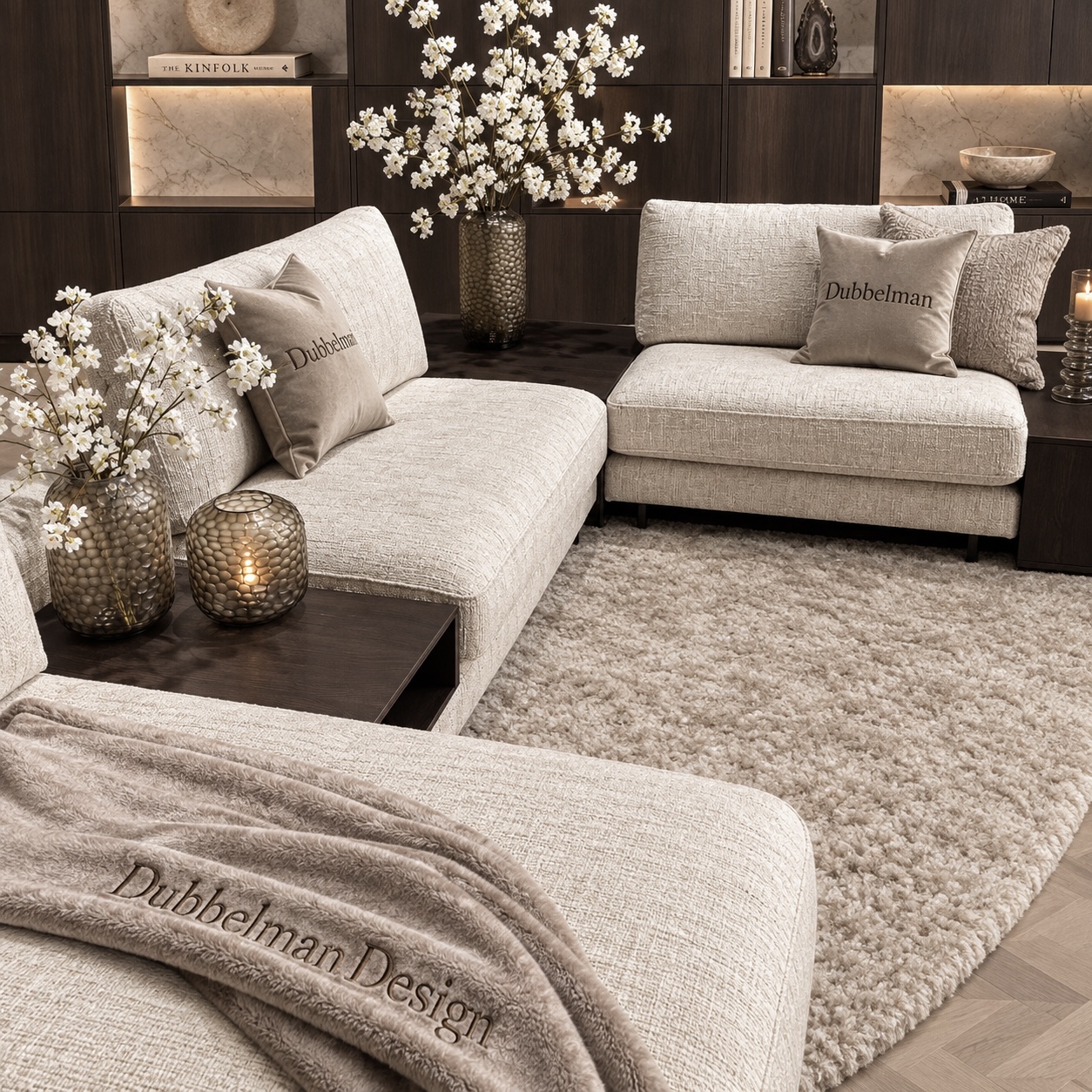 Bank Romée luxe maatwerk elementenbank met banktafel in beige hotel chique interieur