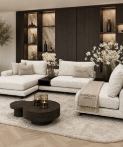Bank Romée luxe maatwerk elementenbank met banktafel in beige hotel chique interieur