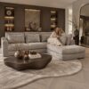 Luxe beige hoekbank uit voorraad leverbaar in hotel chique woonkamer Dubbelman Design
