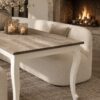 Eettafel hout met witte queen Ann poten landelijke stijl