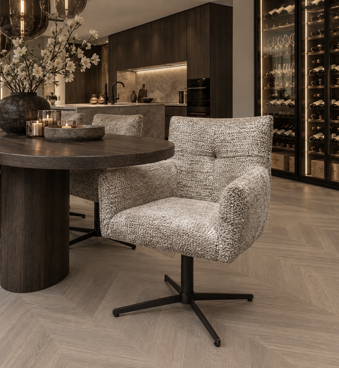 Eetkamerstoel Milano in stof Be lovely 01