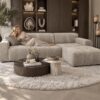 Bank Amy in beige stof met lounge, direct uit leverbaar bij Dubbelman Design
